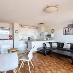 Les Regates-1 By Interhome 아파트